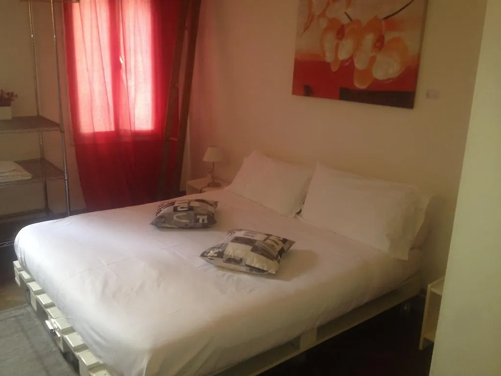 Bed and Breakfast 19 Borgo Cavour Тревизо Отель типа 