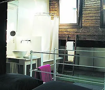 Bed and Breakfast 19 Borgo Cavour Тревизо