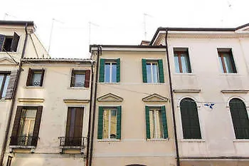 Bed and Breakfast 19 Borgo Cavour Treviso Włochy